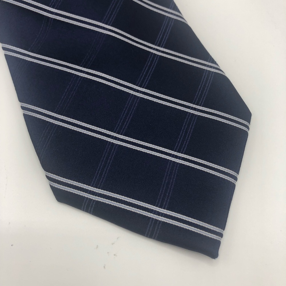 Tommy Hilfiger Classic Plaid Striped Silk Tie - Picture 2 of 6